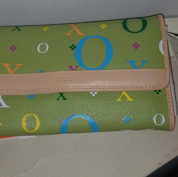 Assorted purses - Picture 2 of 8